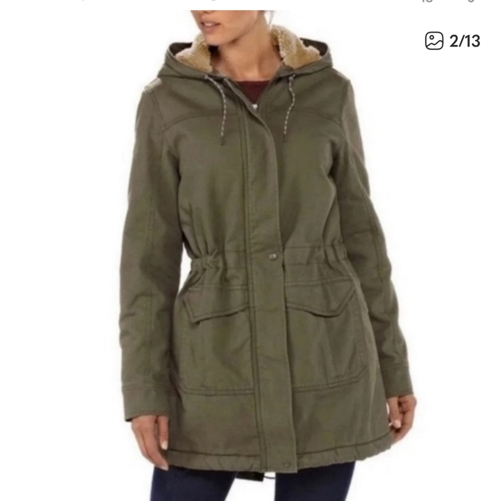 Patagonia Insulated Prairie Dawn Parka Sage
Women Cotton Canvas/Sherpa Size L